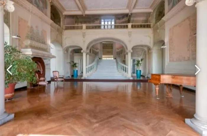 Bienvenue Au Palace Riviera *