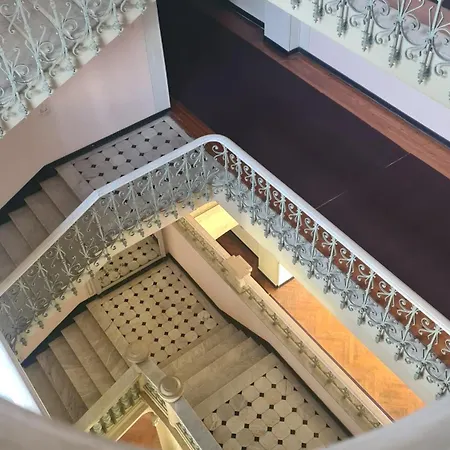 Bienvenue Au Palace Riviera *