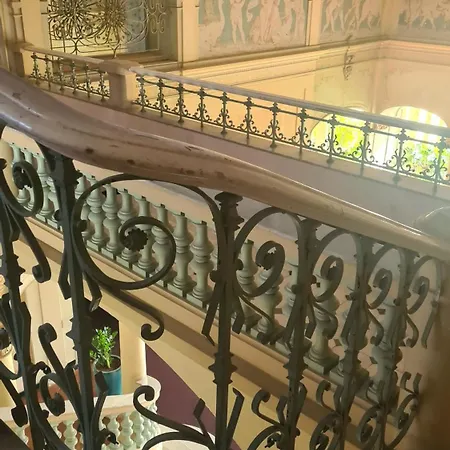 Bienvenue Au Palace Riviera * Menton