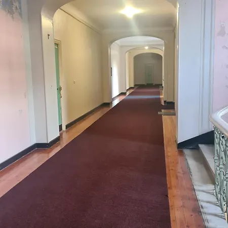 Bienvenue Au Palace Riviera