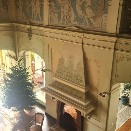 Bienvenue Au Palace Riviera *