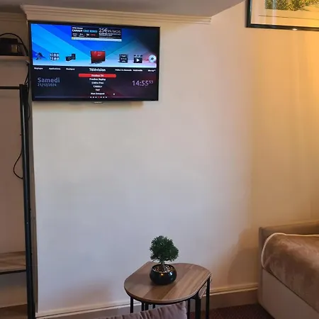 Bienvenue Au Palace Riviera * Μεντόν