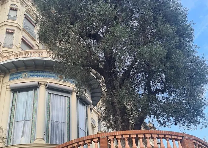 Διαμέρισμα Bienvenue Au Palace Riviera Μεντόν